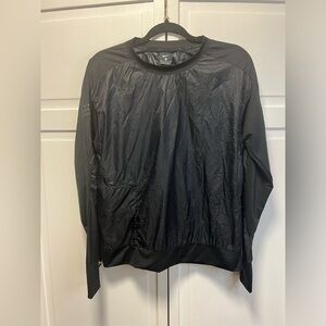 Nike Running Division Featherweight Pullover Top Size Women’s Medium Color Black